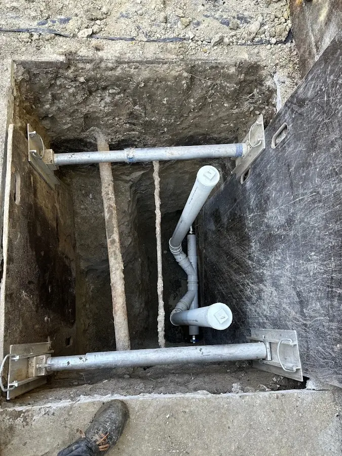 Experienced plumber completing Faucet Repair work in Hamlin